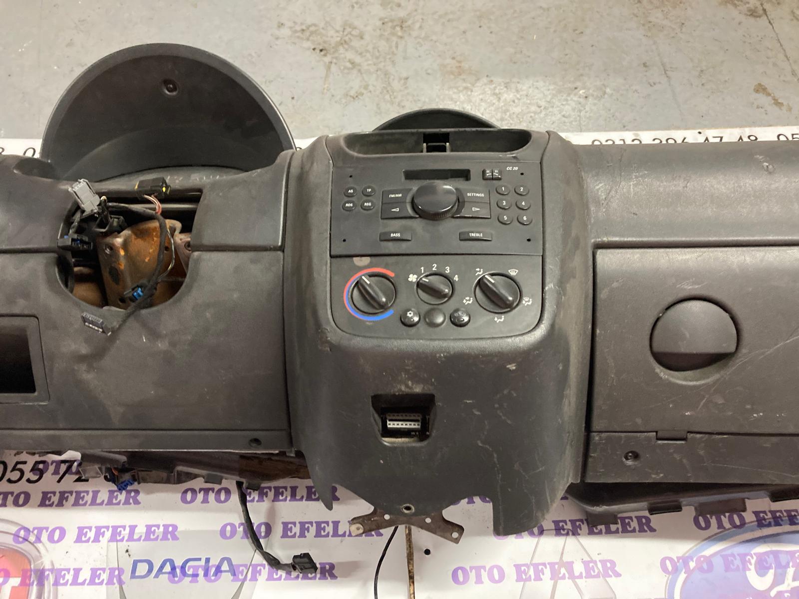OPEL CORSA C GÖGÜS DOLU